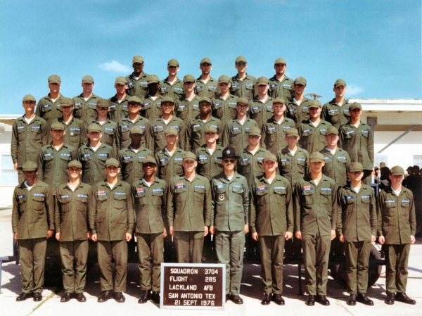 1976,LacklandAFB,Squadron 3704, Flight 285