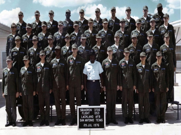 1976,LacklandAFB,Squadron 3706, Flight 053