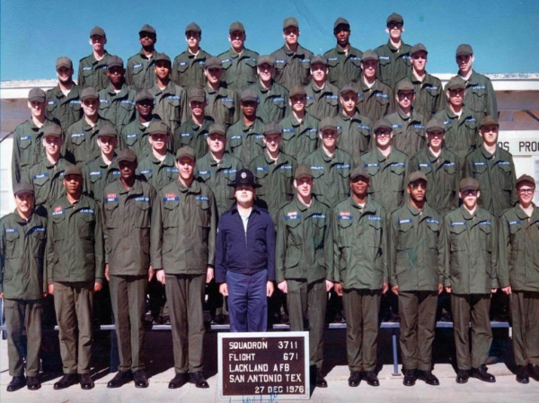 1976,LacklandAFB,Squadron 3711, Flight 671
