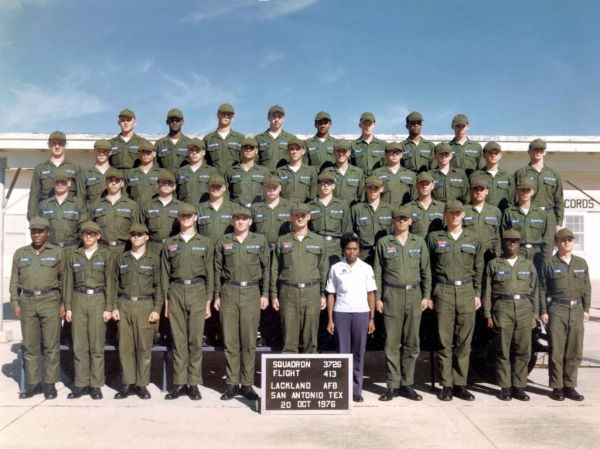 1976,LacklandAFB,Squadron 3726, Flight 413