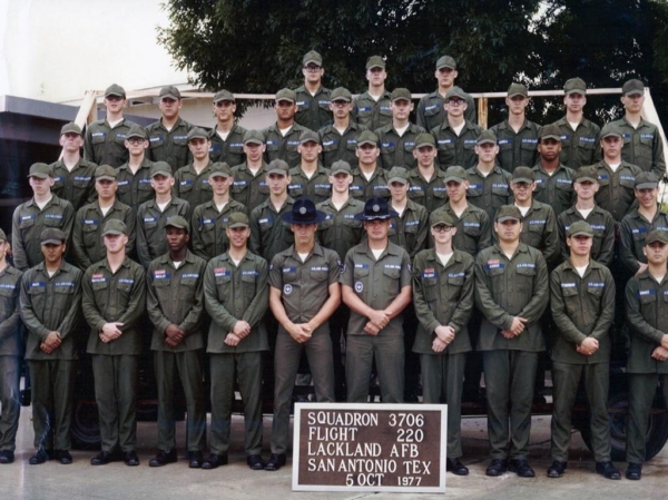1977,LacklandAFB,Squadron 3706, Flight 220