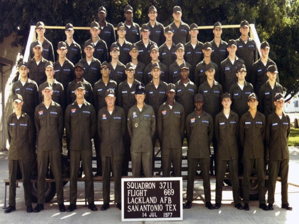 1977,LacklandAFB,Squadron 3711, Flight 669