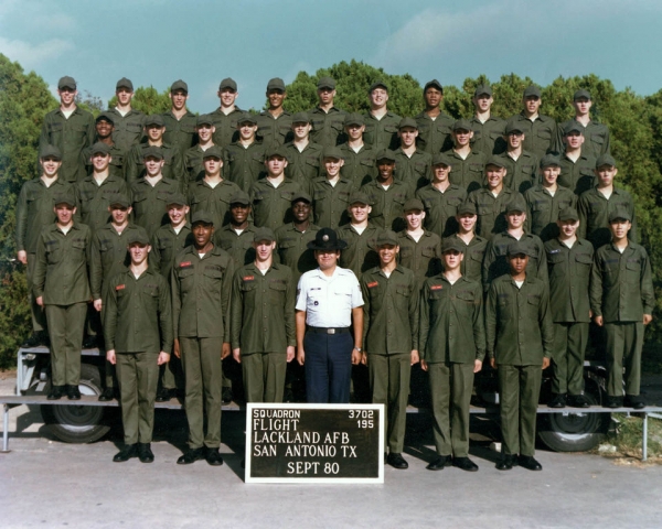 1980,LacklandAFB,Squadron 3702, Flight 195
