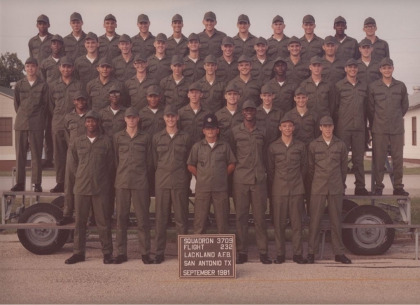 1981,LacklandAFB,Squadron 3709, Flight 232