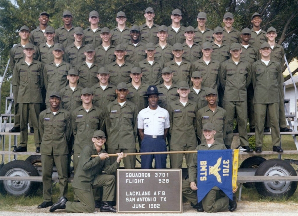 1982,LacklandAFB,Squadron 3701, Flight 528