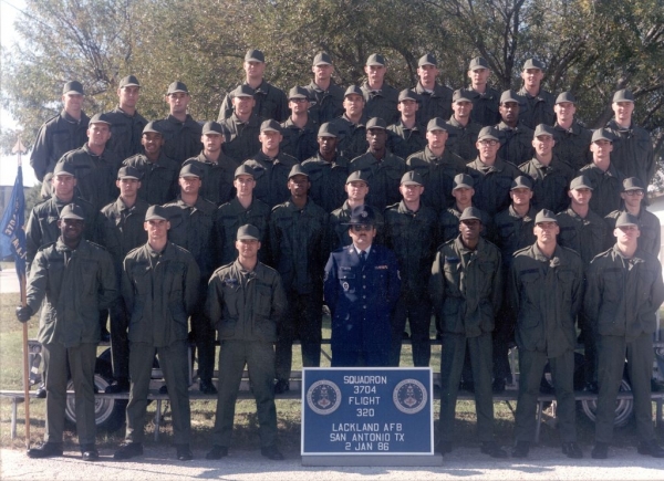 1986,LacklandAFB,Squadron 3704, Flight 320