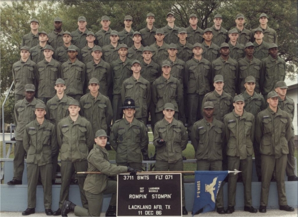 1986,LacklandAFB,Squadron 3711, Flight 071