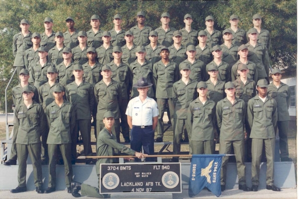 1987,LacklandAFB,Squadron 3704, Flight 940