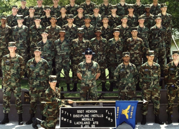 1989,LacklandAFB,Squadron 3711, Flight 483