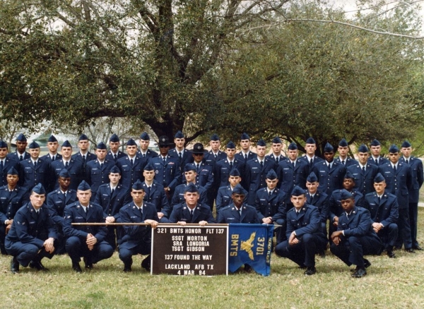 1994,LacklandAFB,Squadron 321, Flight 137