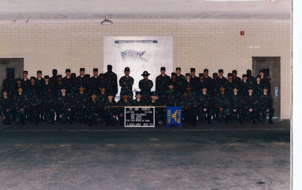 1998,LacklandAFB,Squadron 323, Flight 095