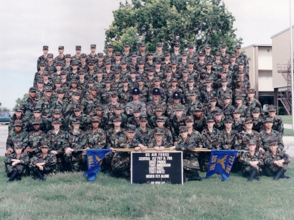 2002,LacklandAFB,Squadron 320, Flight 797-798