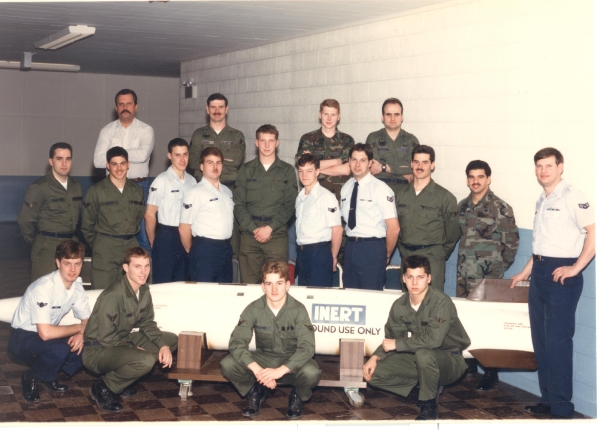 1987,Chanute AFB,Missile Systems Analyst Class 870908