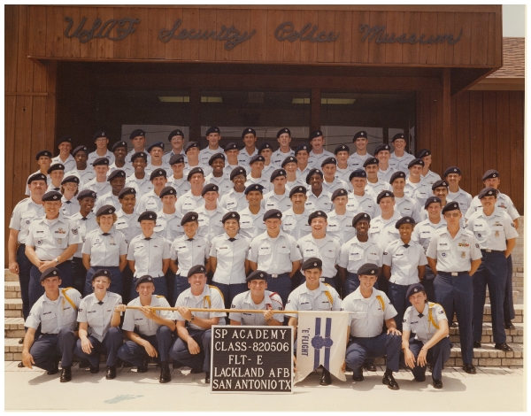1982,Lackland AFB,USAF Security Police Academy,Class 820506,Flight E