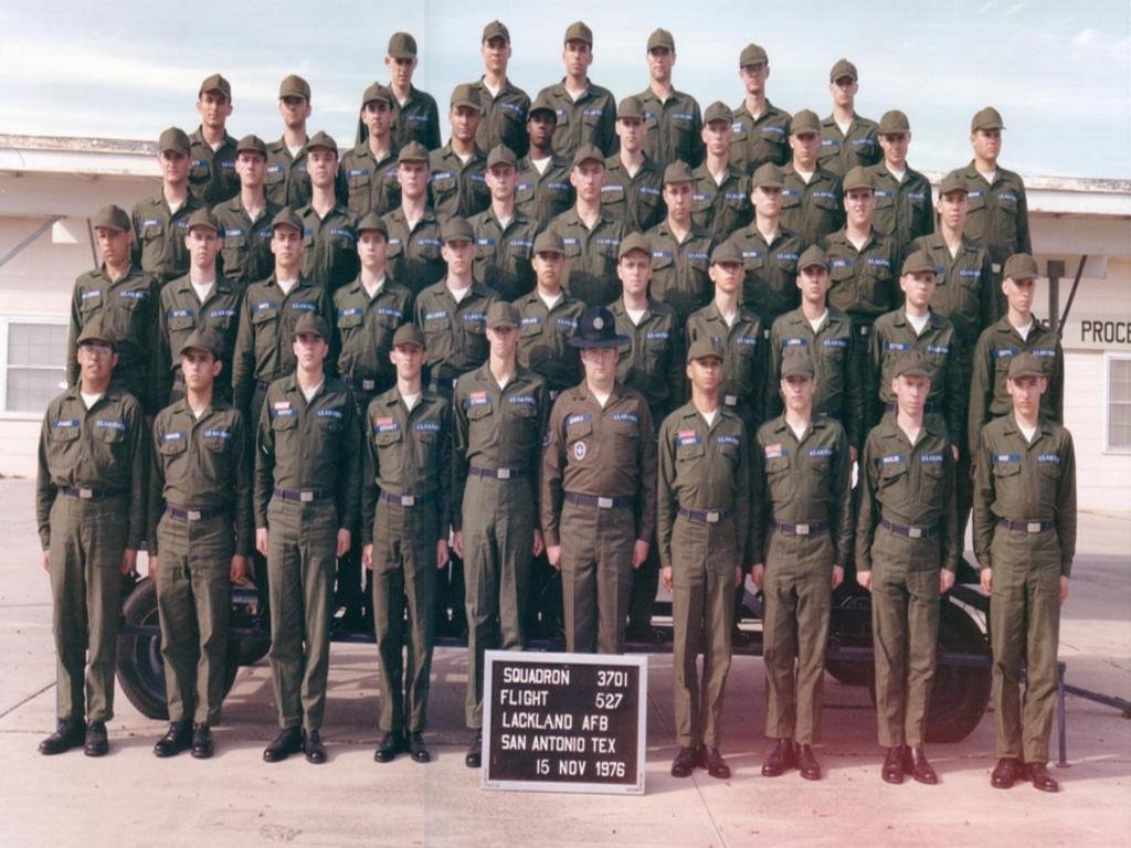 1976,LacklandAFB,Squadron 3701, Flight 527