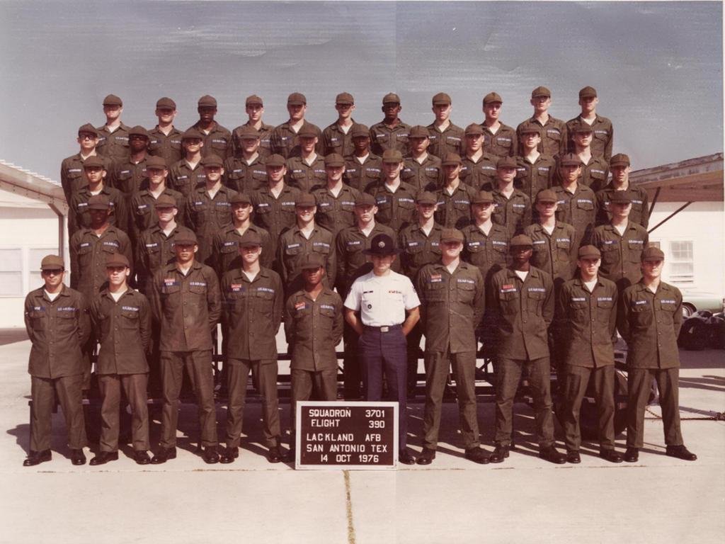 1976,LacklandAFB,Squadron 3701, Flight 390