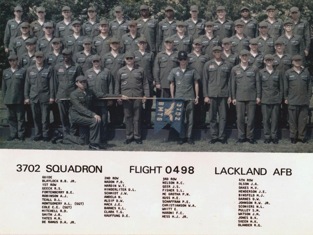 1976,LacklandAFB,Squadron 3702, Flight 0498
