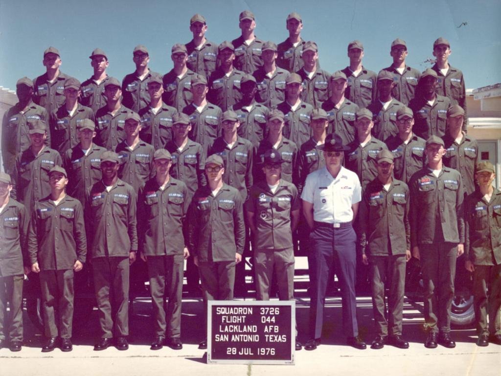 1976,LacklandAFB,Squadron 3726, Flight 044