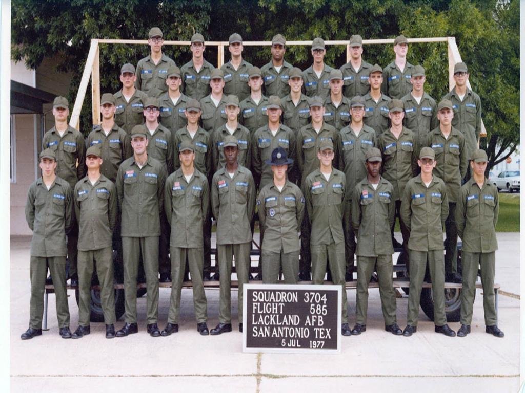 1977,LacklandAFB,Squadron 3704, Flight 585