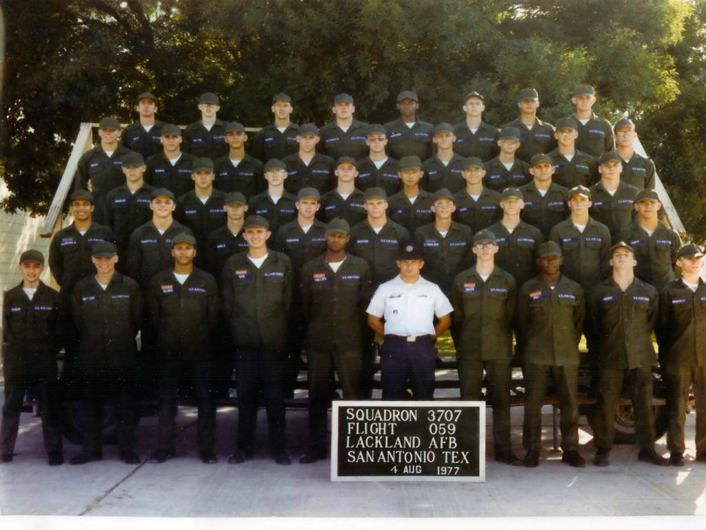 1977,LacklandAFB,Squadron 3707, Flight 059
