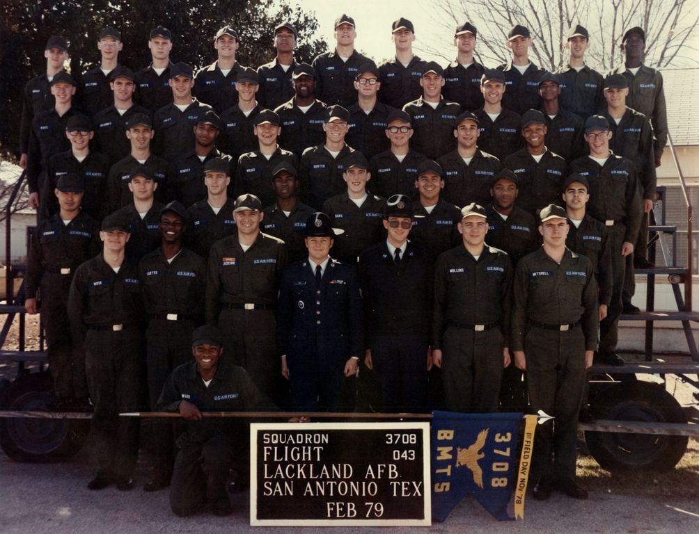 1979,LacklandAFB,Squadron 3708, Flight 043
